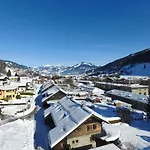 Apartamento Seasons By In One Kaprun