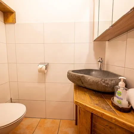 Seasons By In One Apartamento