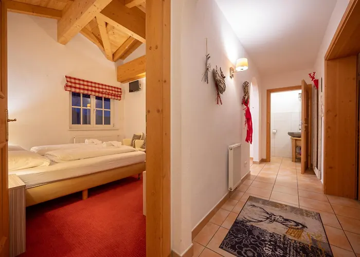 Seasons By In One Apartament