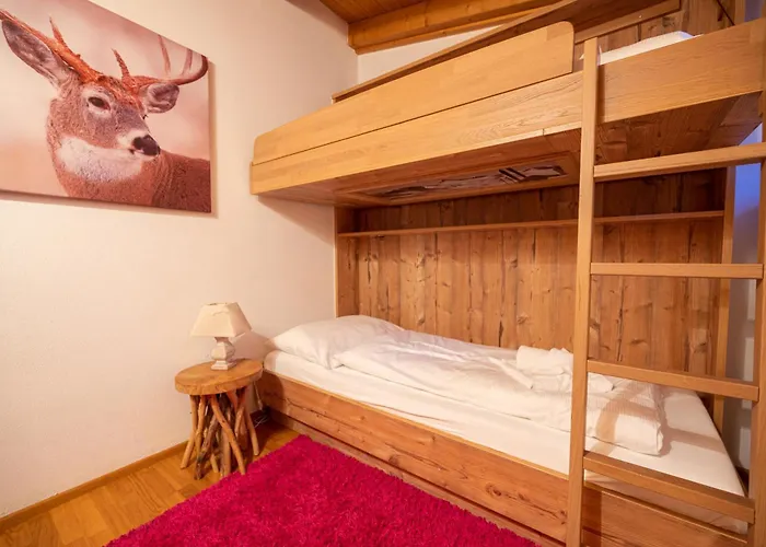 公寓 Seasons By In One